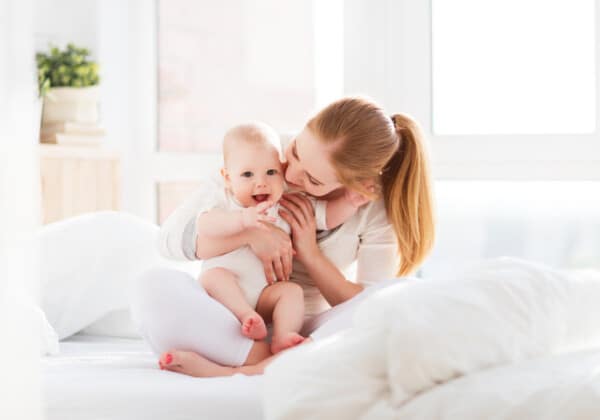 Breastfeeding Moms: How to Safely Store Pumped Breastmilk