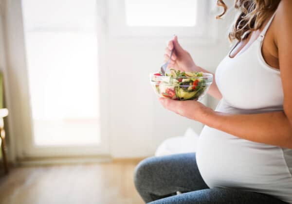 Pregnancy & Weight Gain: How to Know If You’re Not Gaining Enough