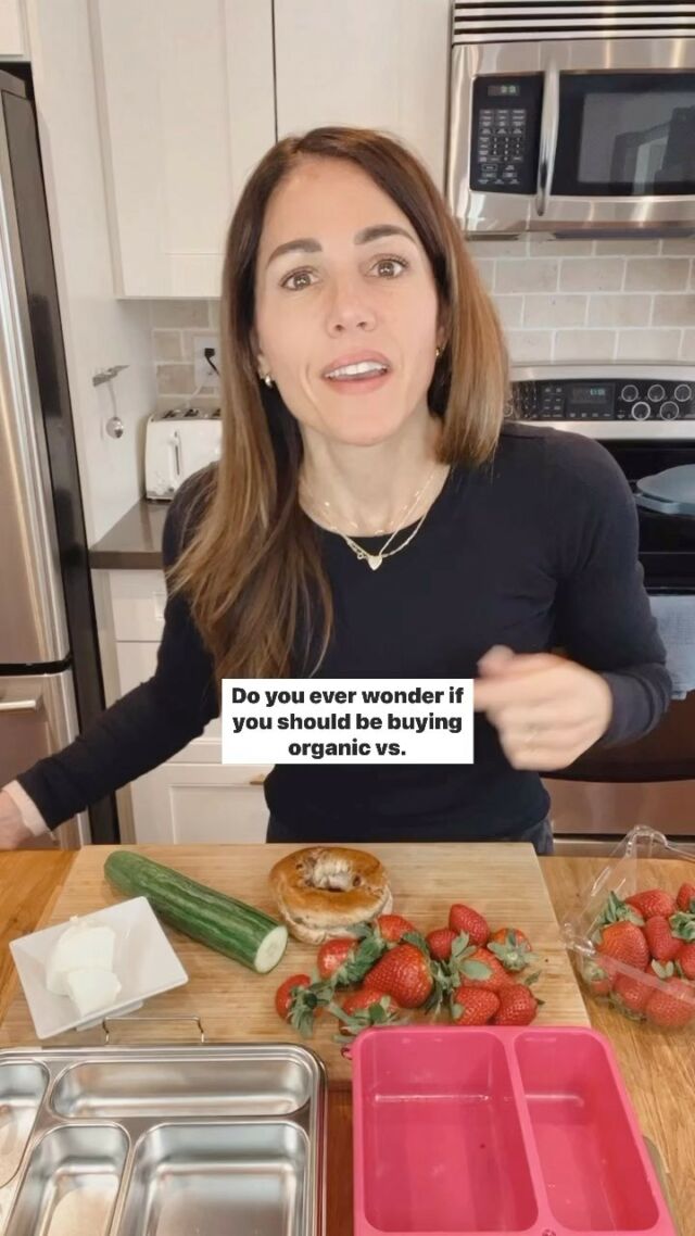 Do you wonder whether you should buy organic (vs. non-organic) foods for your family? 🤷🏻‍♀️🤯I’m a dietitian mom, and I’m going to give it to you straight 😉The truth is, the term “organic” isn’t a health claim. Organic is a method of farming, and doesn’t automatically mean that a food is “healthier”. Organic also doesn’t mean “pesticide free”. Organic growers, like conventional growers, need to protect their crops, and have access to a range of approved pesticides. In fact, we have one of the most stringent regulatory systems in the world for pesticides 🌱 When comparing organic to non-organic foods, the nutrient content is largely the same. All farmers have the same end-goal: to grow or raise the best quality food. Both conventional and organic farmers have to follow strict government regulations and standards here in Canada for the products they use to grow their food 🌾  Now, some people think that organic produce tastes better than conventional, and if that’s the case for you, and you have access to and can afford organic produce, that’s totally a personal choice 🍎  And that’s really what it comes down to – personal choice. With food prices on the rise,people are feeling their grocery bills more than ever. . . So my advice? Choose foods that are both nutritious AND accessible and realistic for you and your family.#cdnagriculture #plantscience #croplifecanada #canadianfarmers #nutritionforkids #dietitianapproved #mythbusting