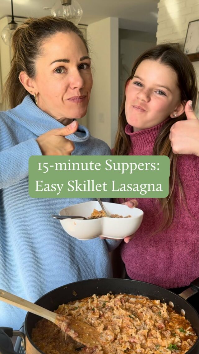 It’s Day 9 of my 15-minute Supper Series! I hope this series has given you some much-needed meal inspo–we’re not finished yet. 😉

Comment “LUNCH” for a list of my kid-approved school lunch ideas! 👇

Now, when you think of lasagna, you’re probably thinking, “No way am I making this on a weeknight, it’ll take waaay too long!”

Au contraire! My Easy Skillet Lasagna is just that–easy and, as always, takes 15 minutes to whip up. My kiddos love this for their school lunches with a side of veggie sticks and dip. 😋

🍝 What you need🍝
✔️1 lb ground beef (or chicken or turkey)
✔️1/2 medium onion, chopped
✔️3 cloves garlic, minced
✔️½ cup broth or water
✔️8 oz pasta noodles (“Mafalda”)
✔️1 14.5 oz can diced tomatoes - undrained
✔️8 oz can tomato sauce
✔️1/2 tbsp Italian seasoning
✔️½ tsp crushed red pepper
✔️Salt & pepper, to taste
✔️1/2 cup ricotta cheese 
✔️2 cups mozzarella cheese

Steps:
1. In a large skillet over medium-high heat, combine ground beef, onion, garlic. Cook until beef is browned and onion until soft.
2. Drain excess grease
3. Add water, pasta noodles, undrained tomatoes, tomato sauce, Italian seasoning crushed red pepper, salt, and pepper. Stir well.
4. Bring contents of skillet to a boil. Reduce heat to simmer and cook until noodles are cooked through, about 10 minutes.
5. Stir in ricotta cheese and 1 cup mozzarella cheese, stirring until cheese is melty.
6. Top with remaining 1 cup mozzarella cheese. Allow it to melt over the top of the dish and then serve.

See? Easy and oh-so-delicious!

Before you go, bookmark this recipe and comment “LUNCH” for a list of my kid-approved school lunch ideas! 👇

#15MinuteSuppers #EasyDinners #FamilyFavorites #WhatsForDinner #EasyMealIdeas #DietitianApproved