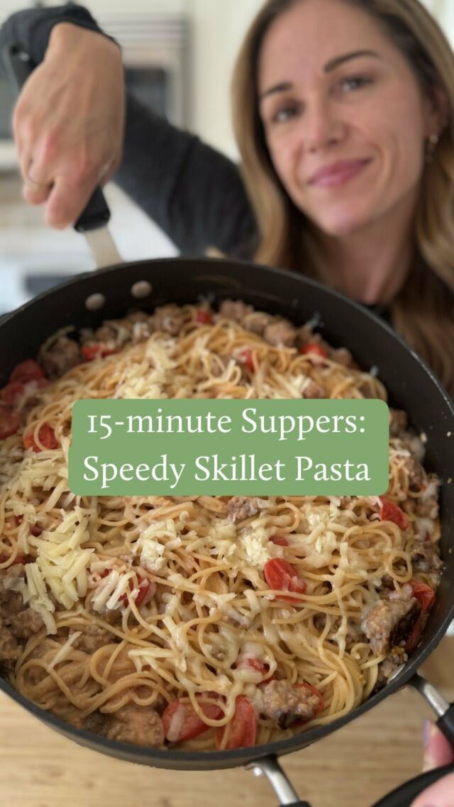 It’s Day 14 of my 15-minute Supper Series! As a dietitian and mom of three, let me help you plan nourishing meals for the week that your whole family will love! 😉

Comment “noodle” to receive my top 5 favourite kid-approved noodle recipes!

My friends, we are in the homestretch of my 15-minute supper series, so don’t swipe away just yet. You don’t want to miss this Skillet Pasta. Yup, you really CAN whip up a mean pasta dish in ONE pan using a few simple ingredients.

The proof is in the…pasta. 😉

🍝 What you need 🍝
✔️Spaghetti noodles 
✔️1 cup sliced baby tomatoes or veggies of choice 
✔️3 cloves minced garlic 
✔️Salt and pepper to taste
✔️1-2 tbsp Olive oil
✔️Boiling water to cover + chicken broth for extra liquid
✔️Cooked sausage (whatever you have at home!)
✔️1 cup premade pasta sauce of choice (I used @verilykitchen plant-based Rose sauce and it was SO good) 
✔️Grated cheese on top

Make it:
1. In a skillet, place the spaghetti noodles, veggies, garlic, salt and pepper, olive oil. Turn to medium heat
2. Pour boiling water over top and stir. Add broth if more liquid is needed (and a splash of white wine- optional), cover and allow to cook. 
3. Once el dente, add cooked sausage and pasta sauce and stir. Top with grated cheese and cover until melted. Serve alongside a salad 🥗

Don’t forget to comment “noodle” to receive my top 5 favourite kid-approved noodle recipes! Stick around for the LAST day of this series. 😘

#15MinuteSuppers #EasyDinners #FamilyFavorites #WhatsForDinner #EasyMealIdeas #DietitianApproved #15minutemeals #15minutedinners #kidapprovedmeal #tacos #recipeseries #15minutedinners #15minutemeals #15minutedinnerideas #pastadinner #pastarecipes